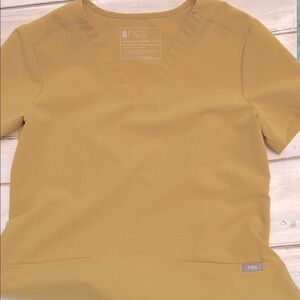 Figs Scrub Top